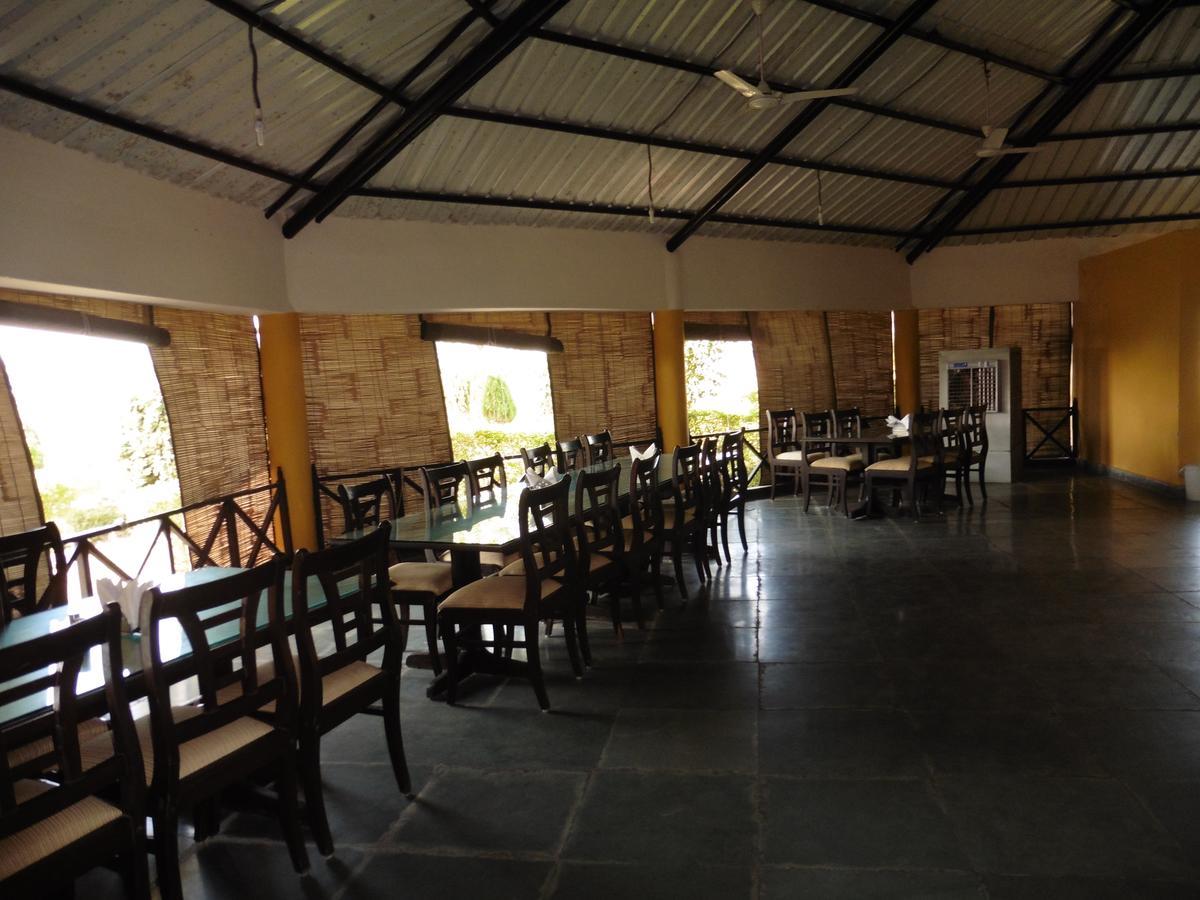 Tusk And Roar Corbett Resort Dhela Exterior foto